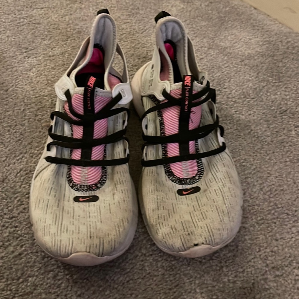 Nike women’s size 8 sneakers